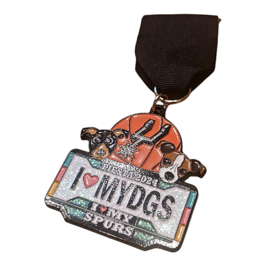 2024 "I ❤️ mydgs" licenseplate Fiesta Medal
